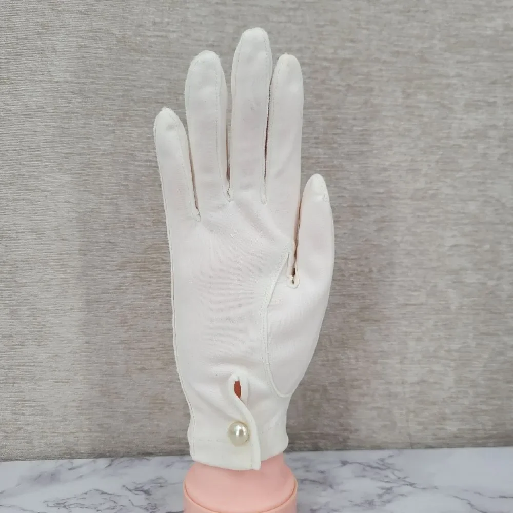Vintage 50s Women's Off White Pearl-Button Dress Gloves